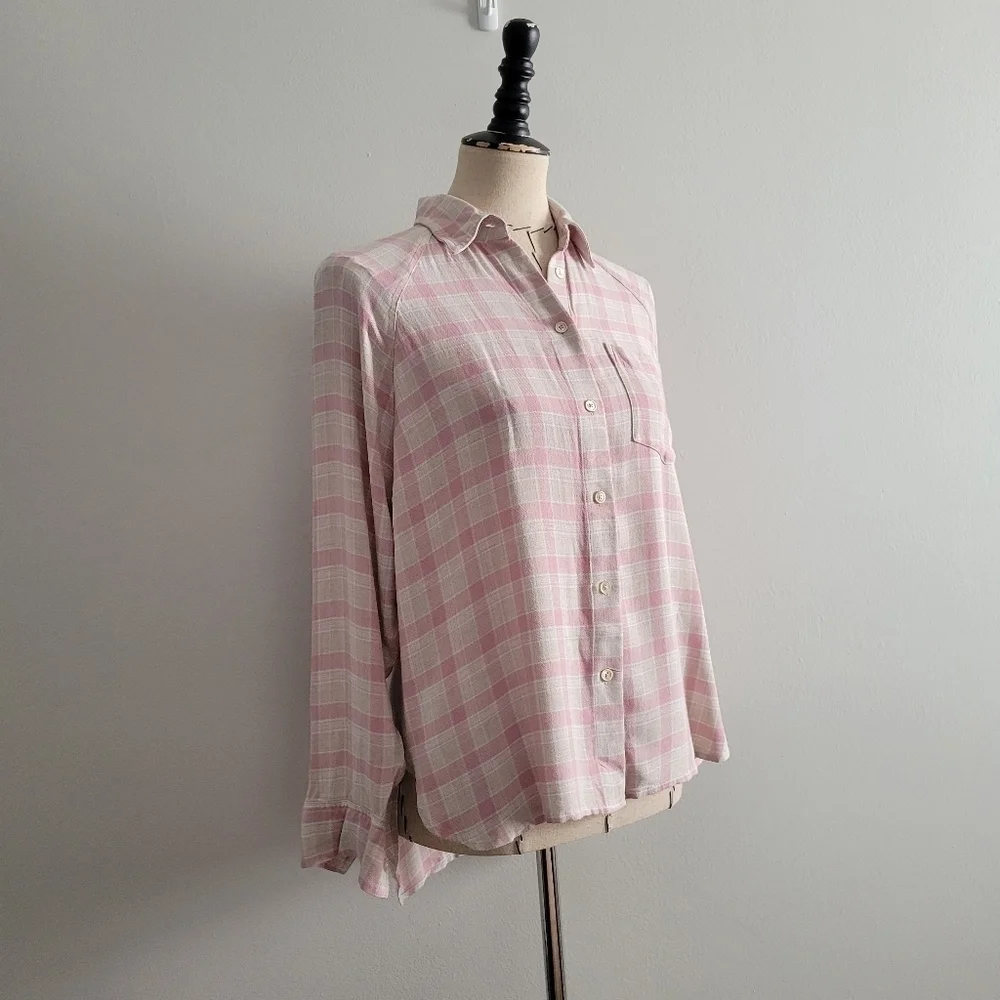 Wilfred Free Boyfriend Buttown Down Shirt in pink and cream plaid